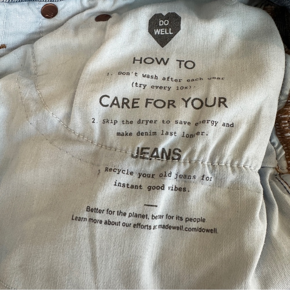 Madewell Mid-Rise Kick Out Jeans – Size 29 – Excellent Used Condition - Picture 7 of 11